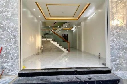 BÁN NHÀ 3 TẦNG ĐỘC LẬP TẠI KIỀU TRUNG - HỒNG THÁI