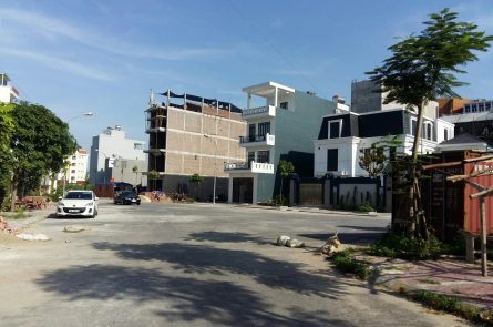 BÁN ĐẤT SAU UBND QUẬN HỒNG BÀNG