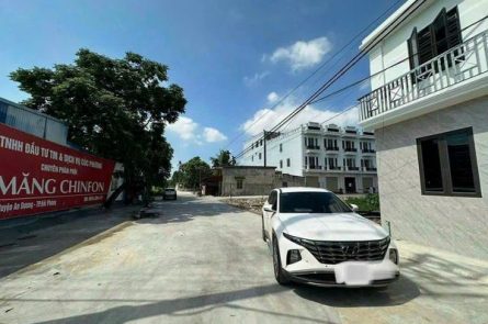 BÁN NHÀ 3 TẦNG 100% GỖ TỰ NHIÊN TẠI ĐẶNG CƯƠNG