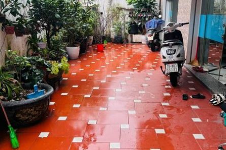 BÁN NHÀ 2 TẦNG GẦN CHỢ VĨNH KHÊ