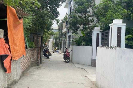 BÁN ĐẤT CẠNH ỦY BAN PHƯỜNG HÙNG VƯƠNG, HỒNG BÀNG