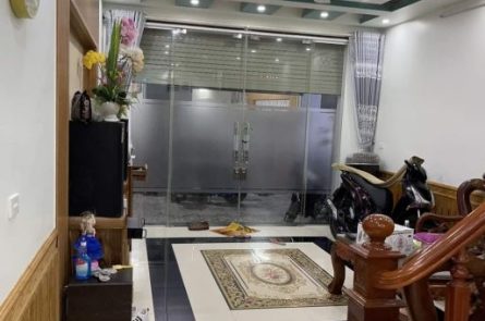 BÁN NHÀ 4 TẦNG NGÔ GIA TỰ
