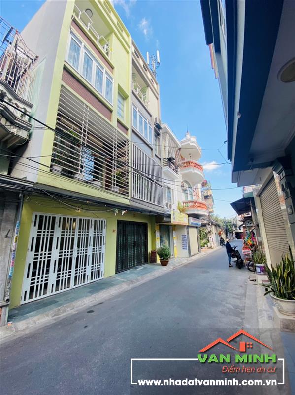 BÁN NHÀ 4 TẦNG TẠI THIÊN LÔI, LÊ CHÂN