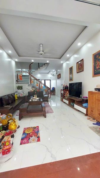 BÁN NHÀ 34 TẦNG TẠI ĐẶNG CƯƠNG