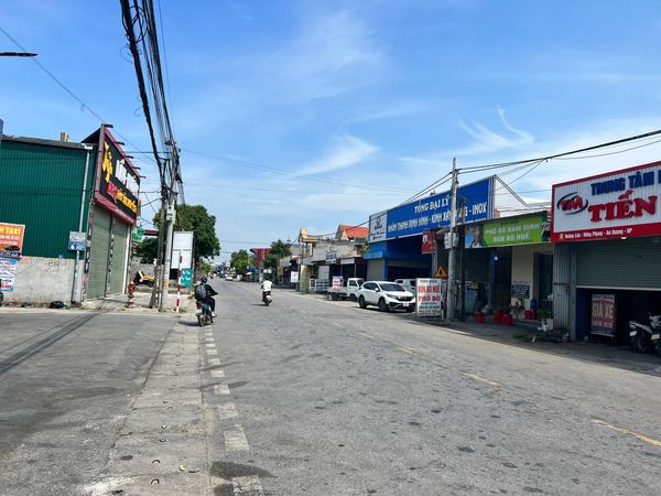 BÁN 150M2 MẶT ĐƯỜNG QL 17B HOÀNG LÂU - HỒNG PHONG