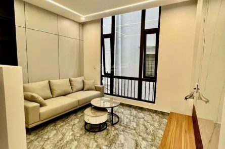 CẦN BÁN CĂN NHÀ TỌA LẠC PHỐ CHỢ CON