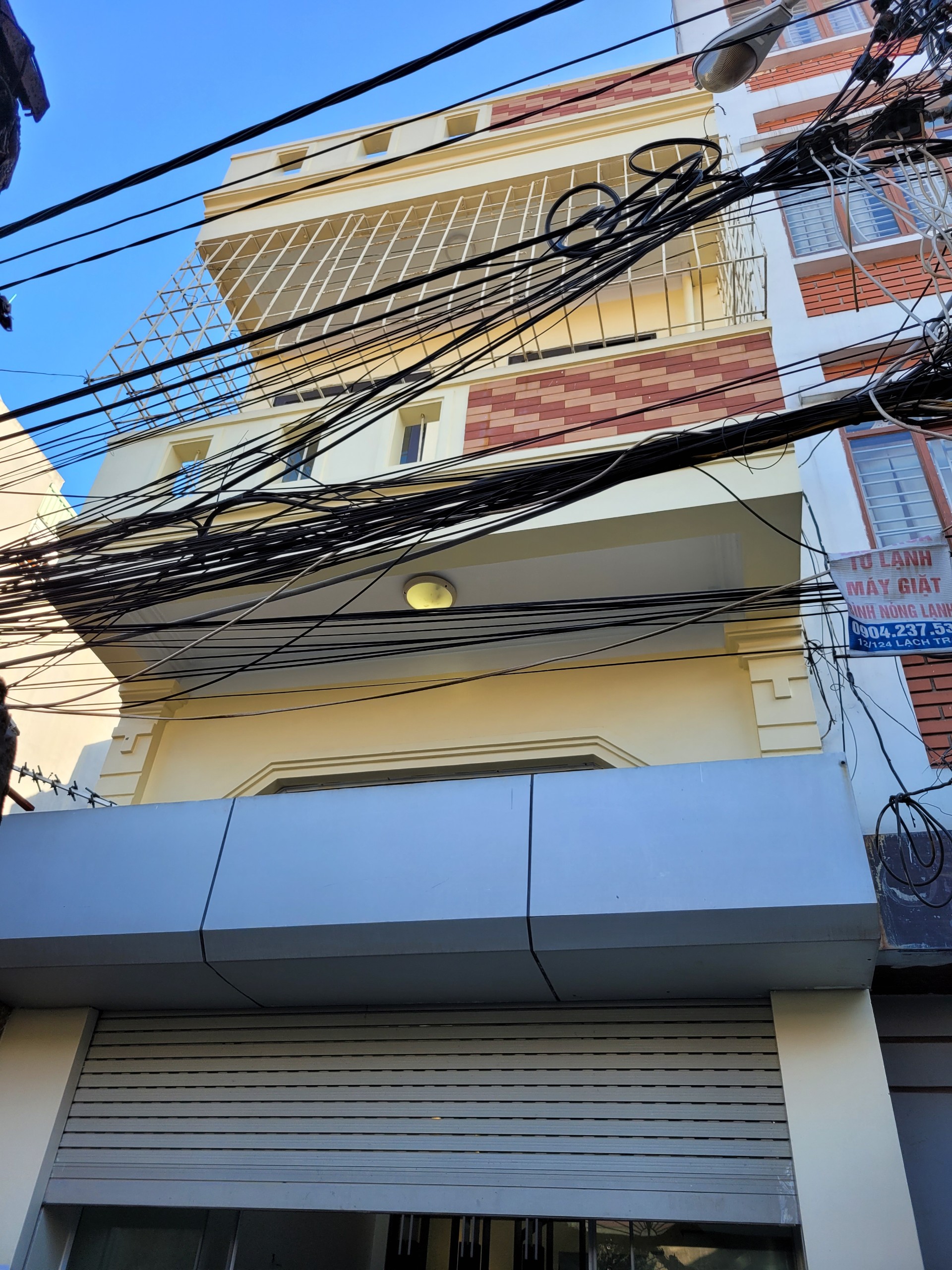 BÁN NHÀ 2 TẦNG ĐỘC LẬP DÂN XÂY HỒ SEN, DƯ HÀNG KÊNH