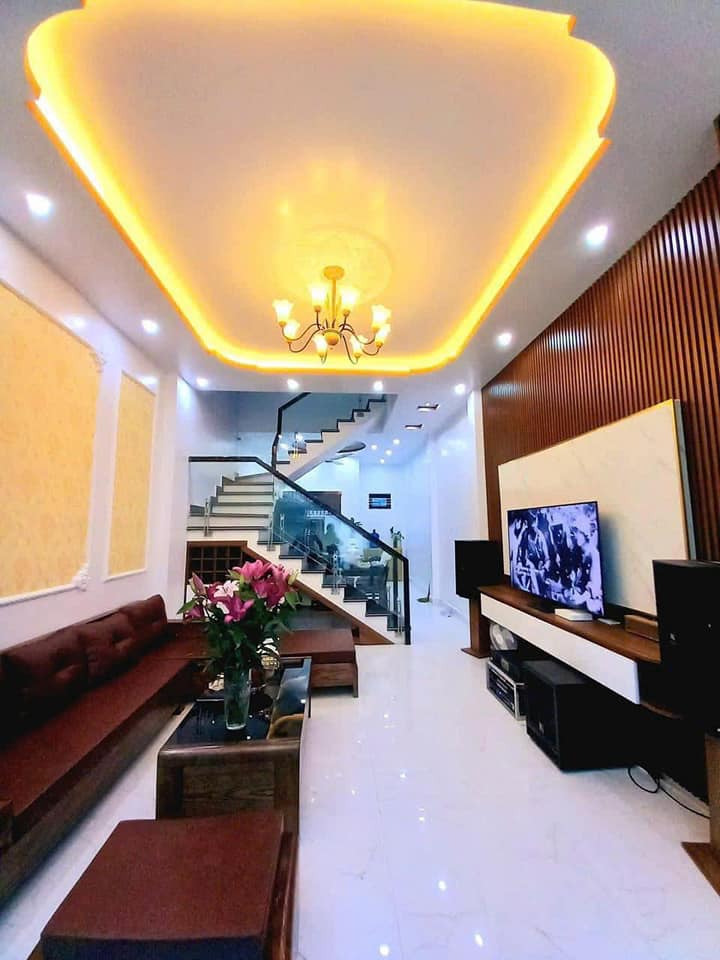 BÁN NHÀ DÂN XÂY ĐỘC LẬP SÂN CỔNG RIÊNG 3 TẦNG TRẦN NGUYÊN HÃN