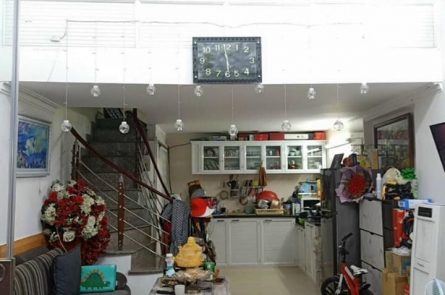 BÁN NHÀ 2,5 TẦNG MẶT NGÕ TO PHỐ MIẾU HAI XÃ, LÊ CHÂN