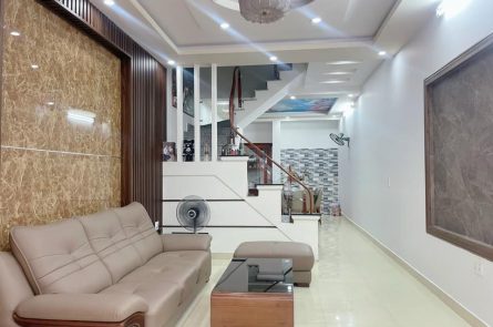 BÁN NHÀ 3 TẦNG NGÕ VĂN CAO