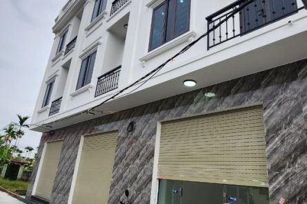 BÁN NHÀ 3 TẦNG GẦN VIỆT TIỆP 2