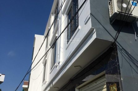 NHÀ ĐẸP 3 TẦNG, NGÕ THÔNG 4M Ô TÔ ĐỖ CỬA GIÁ 1TYR 530 TRIỆU