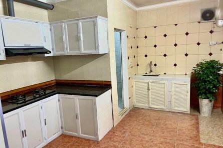 BÁN NHÀ 2,5 TẦNG ĐỘC LẬP DÂN XÂY CHẮC CHẮN NIỆM NGHĨA, LÊ CHÂN