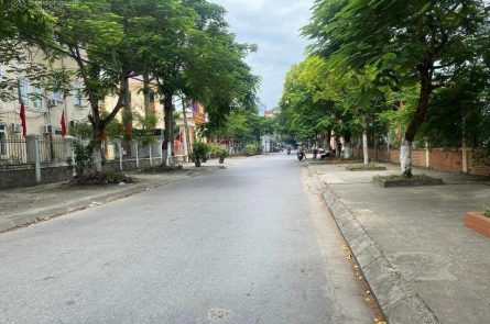 BÁN ĐẤT CẠNH ỦY BAN PHƯỜNG HÙNG VƯƠNG, HỒNG BÀNG