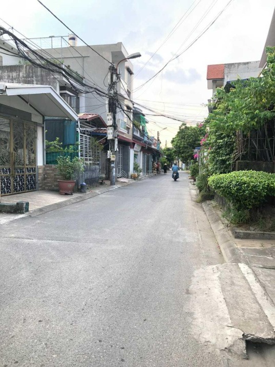 BÁN ĐẤT ĐƯỜNG Ô TÔ 7 CHỖ TẠI HÙNG VƯƠNG