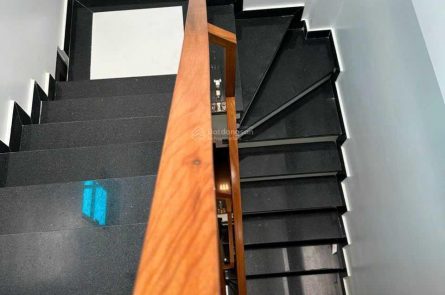 CHÍNH CHỦ CẦN BÁN GẤP CĂN NHÀ NGAY CHỢ KHA LÂM , KIẾN AN . ĐƯỜNG Ô TÔ TẢI
