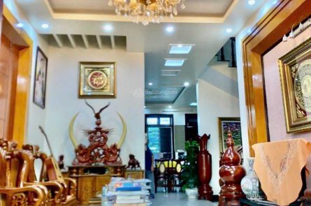 BÁN BIỆT THỰ ĐÔNG NAM 119M2 4,5 TẦNG CÓ THANG MÁY TẠI LÊ HỒNG PHONG