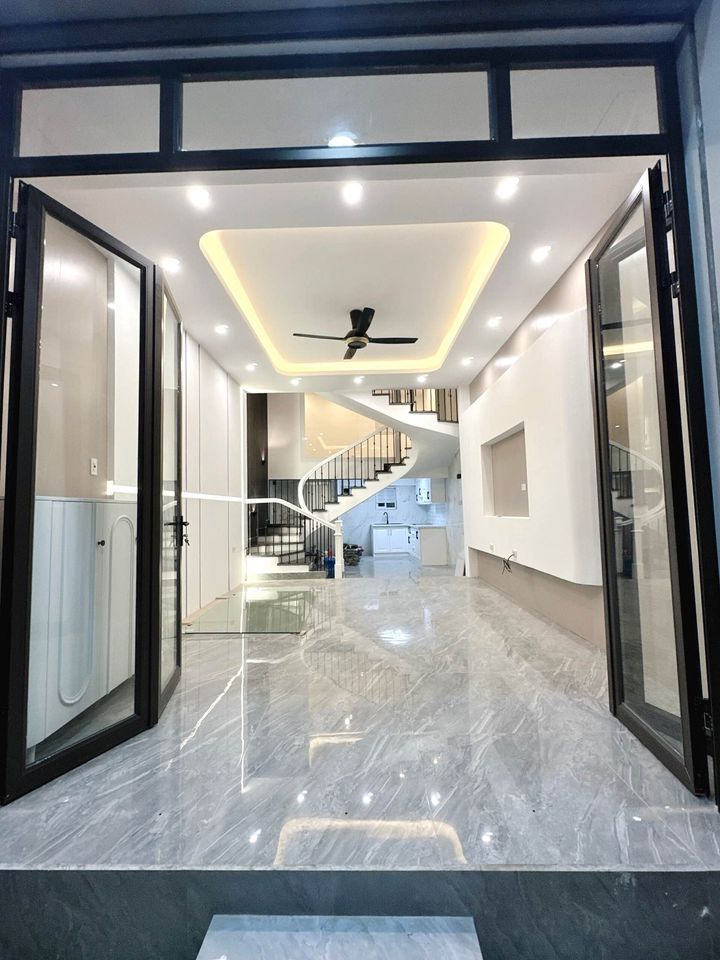 BÁN NHÀ MỚI XÂY TẠI ĐÔNG KHÊ