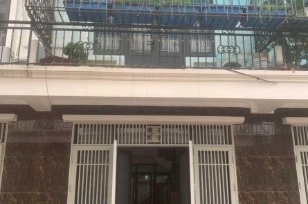 Bán gấp nhà 3 tầng chỉ việc dọn về ở luôn Đồng Thái - An Dương. LH: 0971 965 592