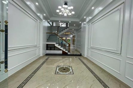 BẤN NHÀ 4 TẦNG LÊ HỒNG PHONG