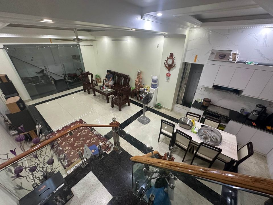 BÁN CĂN TRONG NGÕ ĐƯỜNG ĐÀ NẴNG