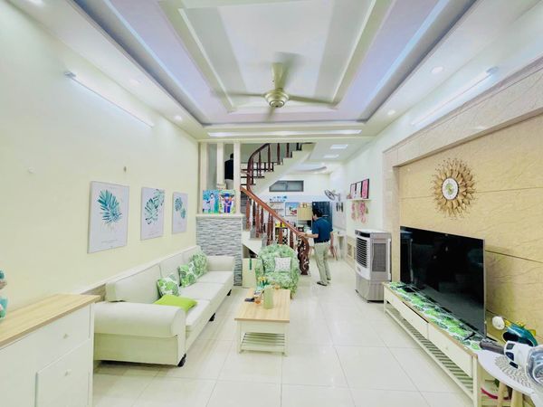 BÁN NHÀ KHU ĐÔNG KHÊ GẦN LÔ 22