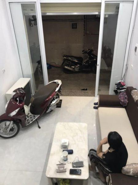 BÁN NHÀ 2,5 TẦNG GẦN CO.OP MART