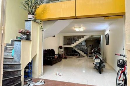 BÁN NHÀ 4 TẦNG ĐƯỜNG THƯ TRUNG