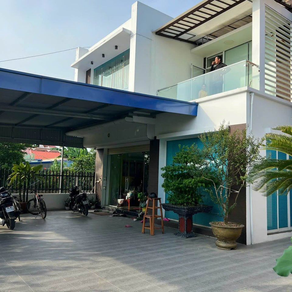 BÁN CĂN NHÀ TÂM HUYẾT TOẠ LẠC MẶT TRỤC THÔN DÂN HẠNH, ĐẶNG CƯƠNG