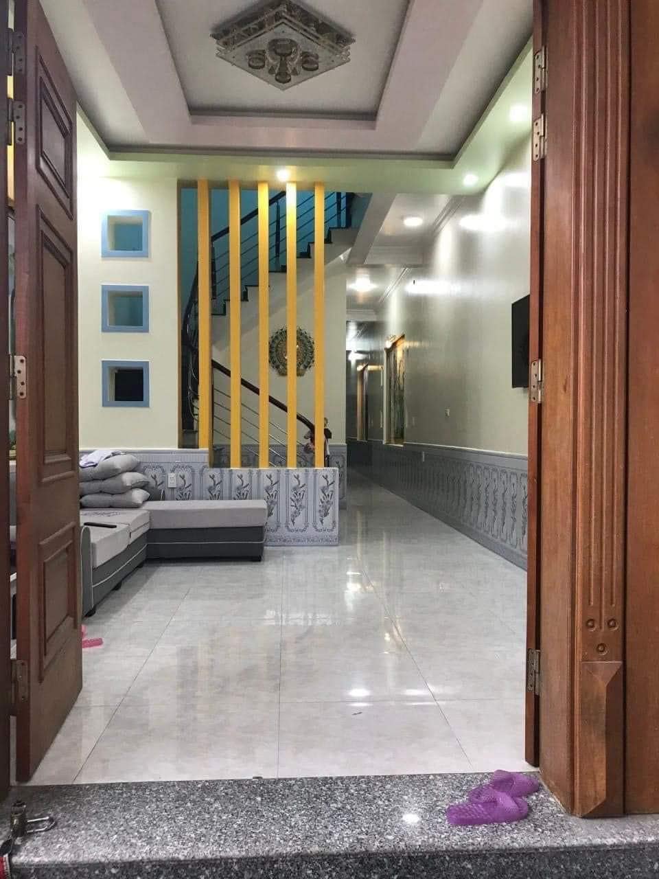 Chính chủ nhờ bán cắt lỗ nhà ngay trung tâm thị trấn Ruồn (An Lão), cách trường mầm non Sao Sáng, cấp 1, cấp 2, cấp 3 vài bước đi bộ