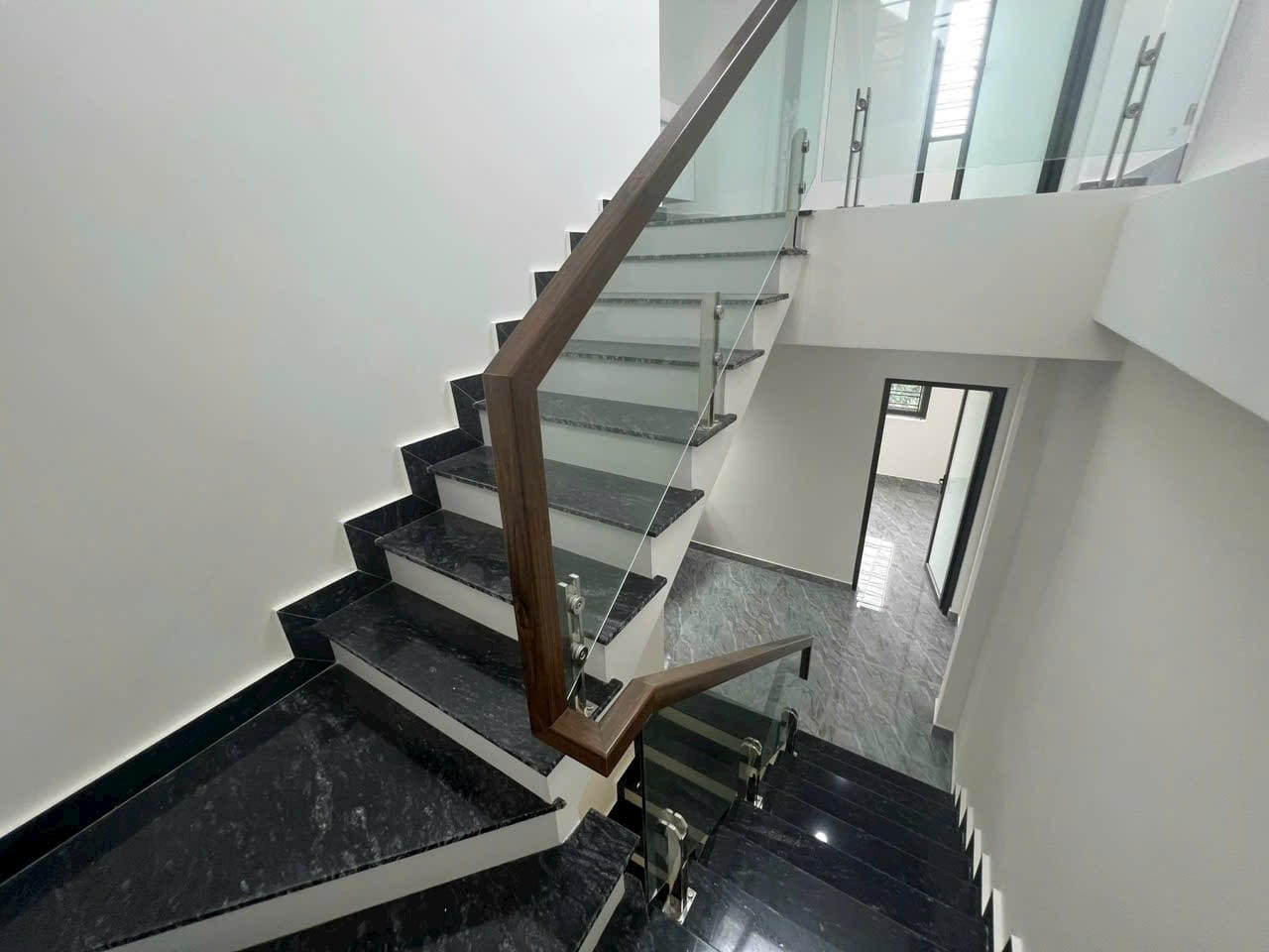 BÁN SIÊU PHẨM 3 TẦNG TẠI THỦY NGUYÊN