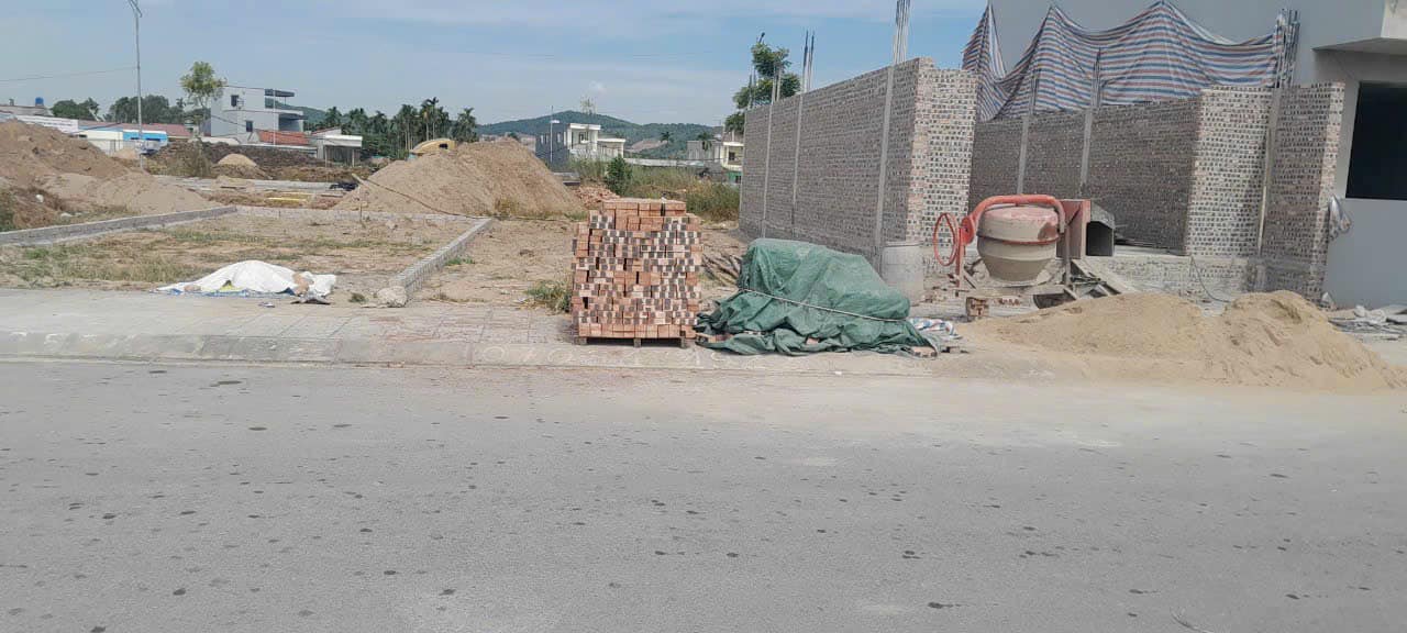 BÁN LÔ DUY NHẤT HƯỚNG NAM TDC HOA ĐỘNG