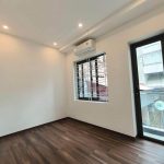 Ảnh 4 của BÁN NHÀ MẶT NGÕ LÊ LỢI NGAY GẦN CẦU ĐẤT