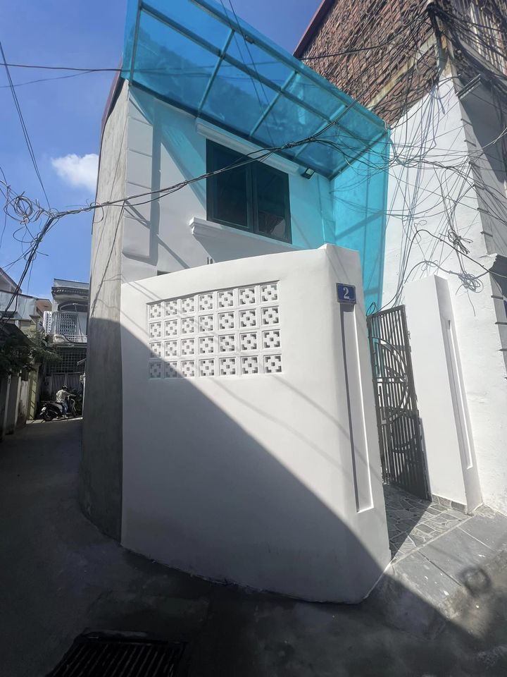 BÁN NHÀ 2 TẦNG ĐỘC LẬP NGÕ NAM PHÁP