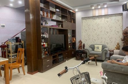BÁN NHÀ 3 TẦNG ĐỘC LẬP NGAY GẦN NGÃ 5 CO.OP MART