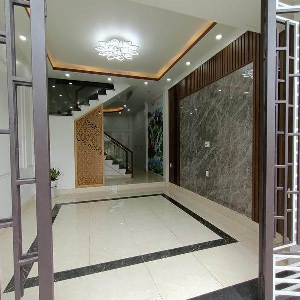 BÁN NHÀ NGÕ - ĐƯỜNG HỒ SEN MÀ GIÁ CHỈ CÓ 3 TỶ 350 TRIỆU..