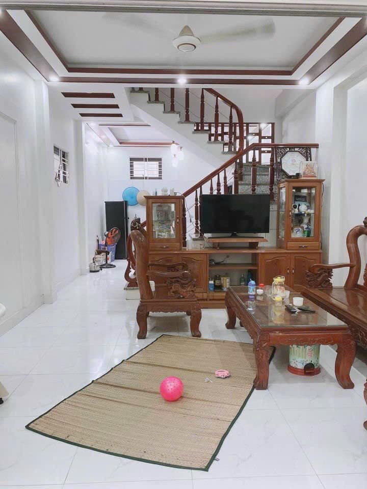 BÁN Nhà độc lập 3 tầng sân cổng Vĩnh Khê - An Đồng ngõ thông, gần Hoàng Huy
