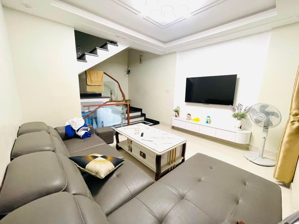Bán nhà phố TRẠI LẺ - LÊ CHÂN