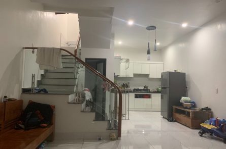 BÁN Nhà 52m2x2T, độc lập, dân xây tường 20, sân cổng riêng tại Kiều Trung - Hồng Thái. gần cầu Kiên An.