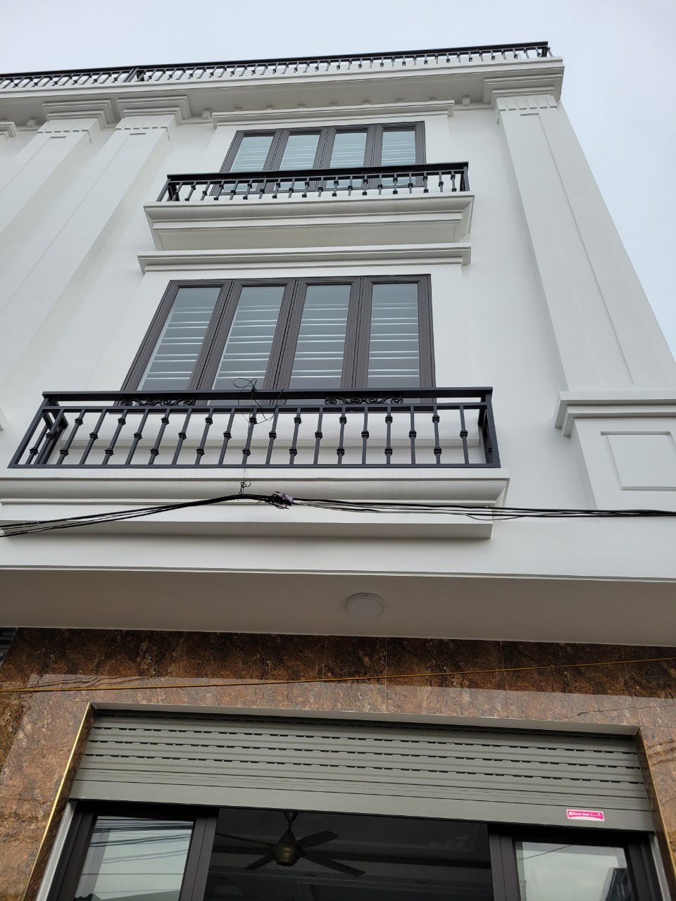 Bán Nhà 4 Tầng Khu Đồng Hòa Kiến An Hải Phòng, oto 4 chỗ vào nhà, giá 2.4 tỷ.