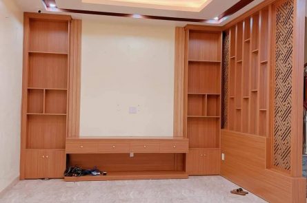 Chính chủ chuyển nhượng nhà xây mới 80% sau dãy mặt đường Đà Nẵng. Ngõ 279 đối diện cổng Chợ Cầu tre.