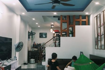 NHÀ 3 TẦNG %DÂN XÂY TẠI LỆ TẢO- KIẾN AN