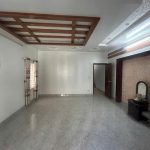 Ảnh 4 của Nhà dân xây độc lập, lô góc, có sân cổng tại Chợ Đôn - Thiên Lôi, ô tô đỗ cửa và vào nhà thoải mái.