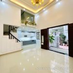 Ảnh 4 của BÁN Nhà 3,5 tầng độc lập dân xây, lô góc 3 mặt thoáng phố Chợ Hàng, chỉ sau 1 nhà mặt đường giá 3,39 tỷ.