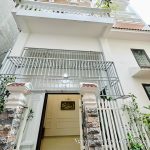 Ảnh 2 của BÁN Nhà 3,5 tầng độc lập dân xây, lô góc 3 mặt thoáng phố Chợ Hàng, chỉ sau 1 nhà mặt đường giá 3,39 tỷ.